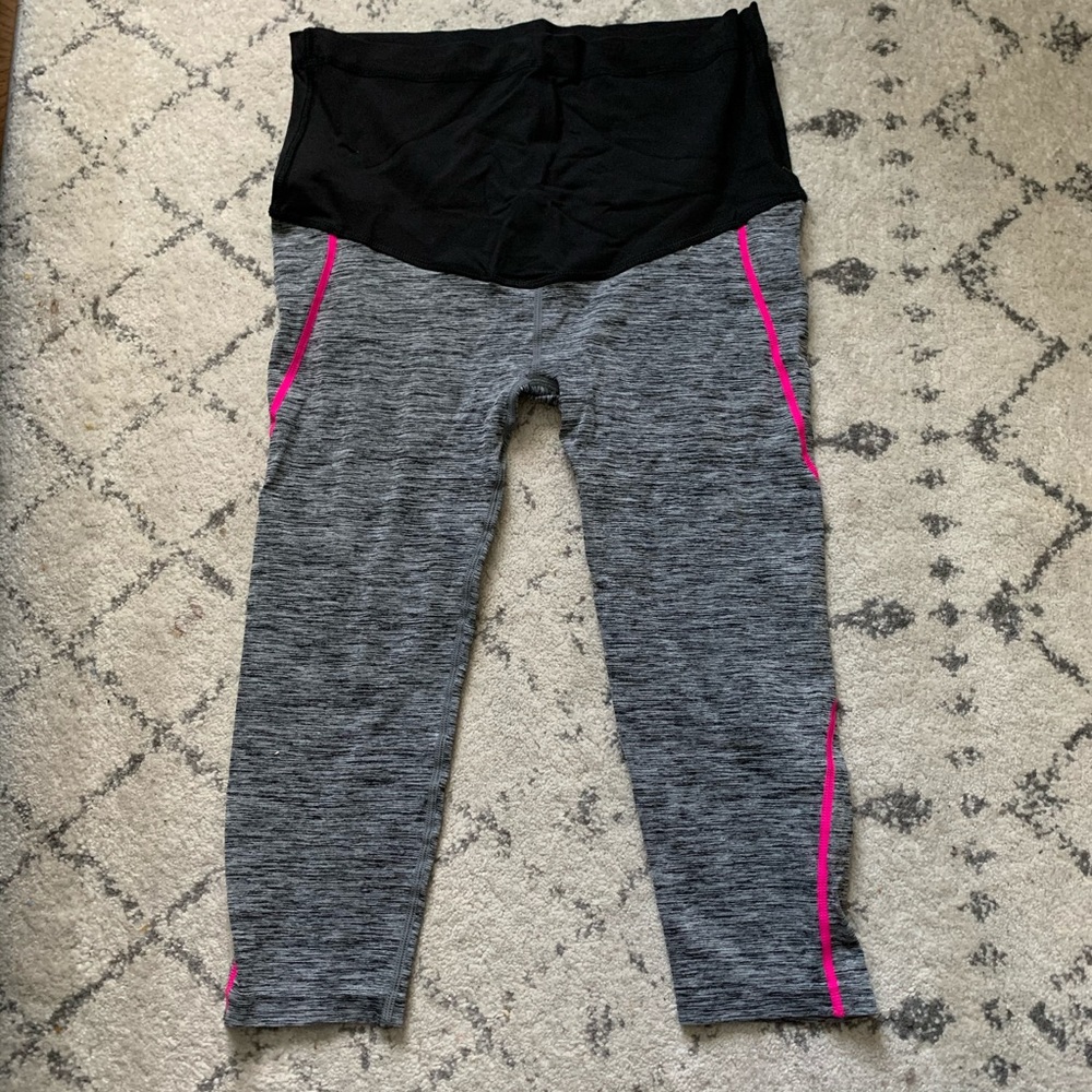 PINKBLUSH Maternity Crop Legging